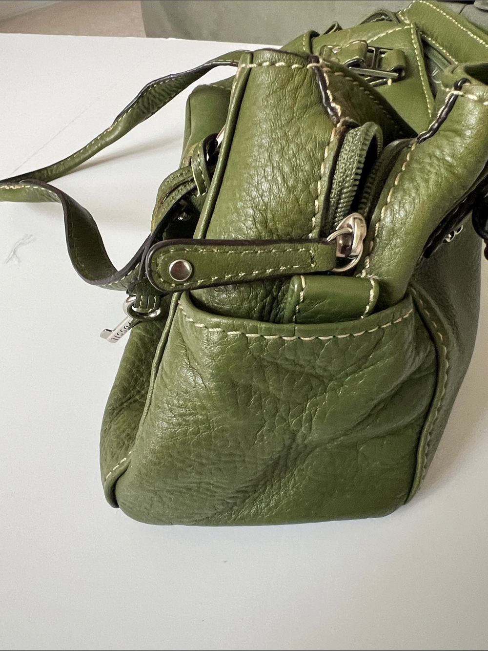 Vintage Fossil Leather Shoulder Bag - Picture 6 of 8